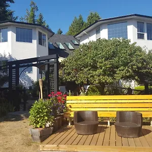 By The Sea Bnb, Victoria Bc Bed & Breakfast